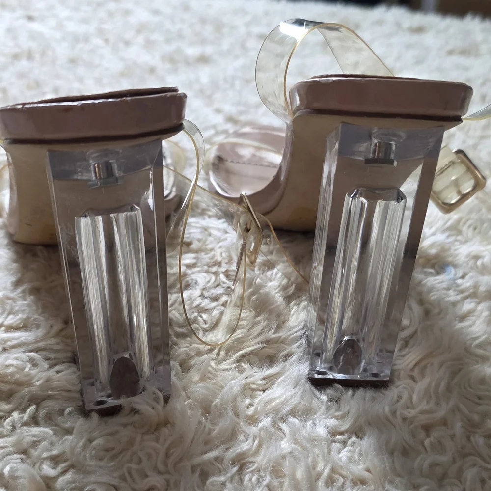 Fashion Nova Clear Strap Block Heel Sandals Nude Size‎ 9